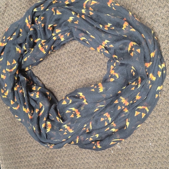Accessories - Halloween infinity scarf